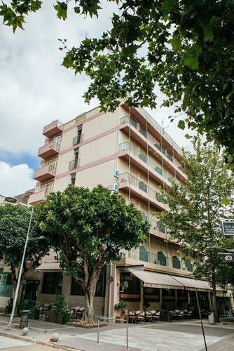 Byzantio Hotel, Забронировать Отель Отели Каламата с завтраком, рядом с Парк-музей железнодорожного транспорта Каламаты, Завтраки