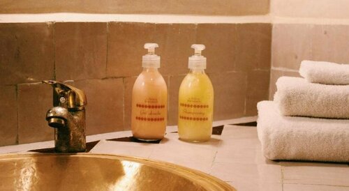 Riad BE Marrakech, Rezervați Hotel Hoteluri în Marrakech-Tensift-Haouz cu parcare, Parcare