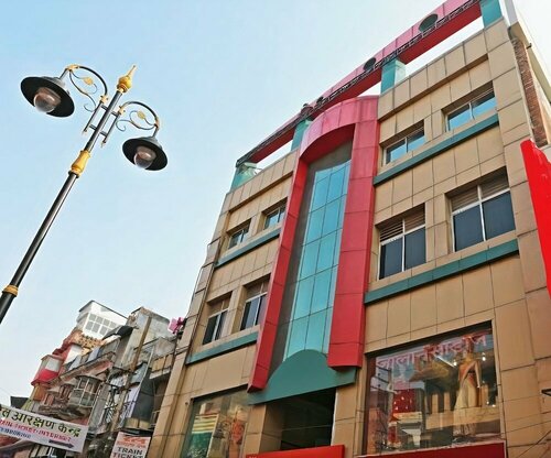 Hotel Sahu Near Kashi Vishwanath Temple Gate, Забронировать Отель Отели Варанаси с парковкой, Парковка
