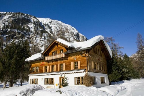 Spinas Gasthaus Val Bever - Hostel, Prenota Hotel Maloja 