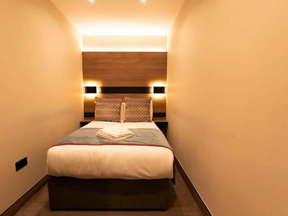 Oxford Hotel Earls Court