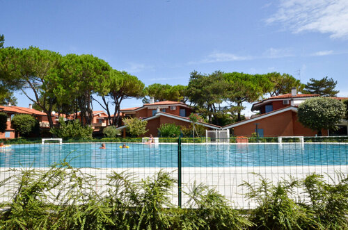 Villaggio Euro Residence Club, Забронировать Отель Отели Бибионе-Пинеда с парковкой, Парковка