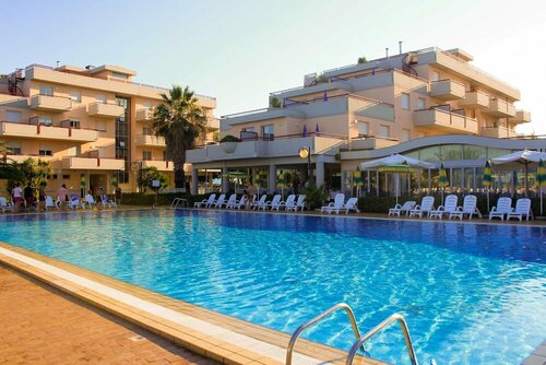 IHR Residence Hotel Le Terrazze, Забронировать Отель Гроттамаре Побережье Марке