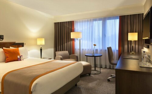 Crowne Plaza Amsterdam Schiphol, Забронировать Отель Отели Хофддорп 4 звезды, рядом с Железнодорожный вокзал Хофддорпа, 4*