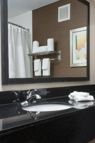La Quinta Inn & Suites by Wyndham Terre Haute, Varaa Hotelli Hotellit Indiana aamiaisella, Aamiainen