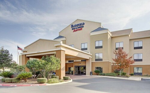 Fairfield Inn & Suites by Marriott San Antonio SeaWorld / Westover Hills, Забронировать Отель Отели Сан-Антонио 3 звезды, рядом с Santa Rosa Family Health Center, 3*