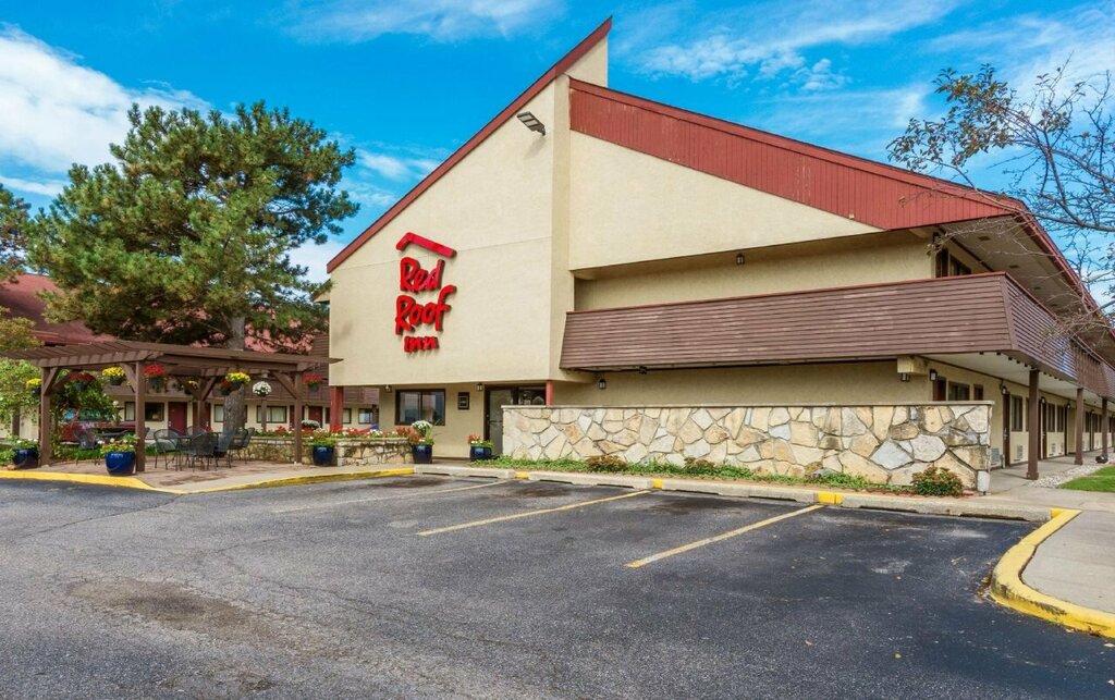 Red Roof Inn