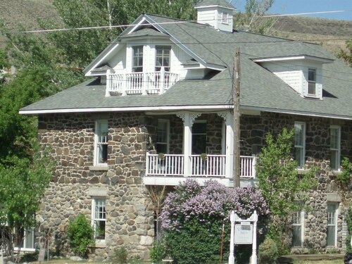 Yellowstone Treasure Guesthouses on the River, Buchen Sie Hotel Hotels in Montana mit Parkplatz, Parkplätze