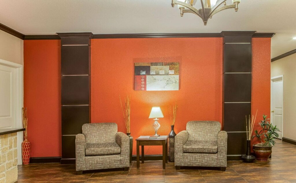 Super 8 Mansfield La