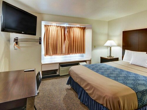 Rodeway Inn & Suites Lewisville I-35, Забронировать Мини-отель Льюисвилл Dallas - Fort Worth Metropolitan Area