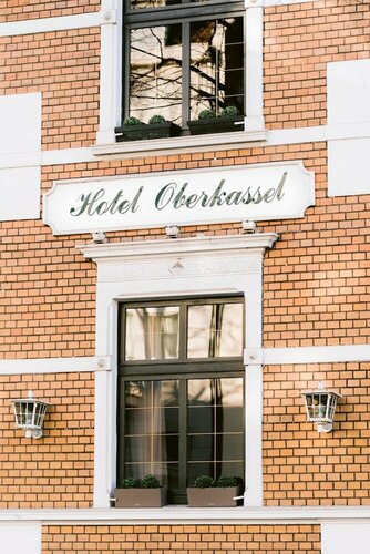 Boutique Hotel Villa Oberkassel, Забронировать Бутик-отель Оберкассель Дюссельдорф, рядом с Здания Гери