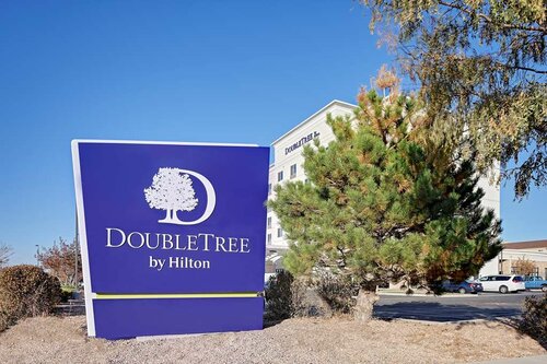 DoubleTree by Hilton Denver International Airport, CO, Забронировать Отель Denver Airport Area Денвер