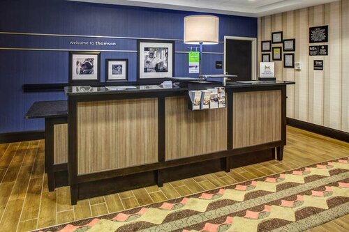 Hampton Inn Thomson, Забронировать Отель Гарлем Джорджия