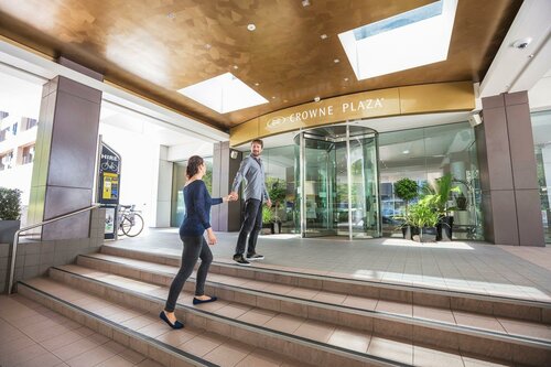 Crowne Plaza Canberra by IHG, Забронировать Отель Отели Канберры с завтраком, Завтраки