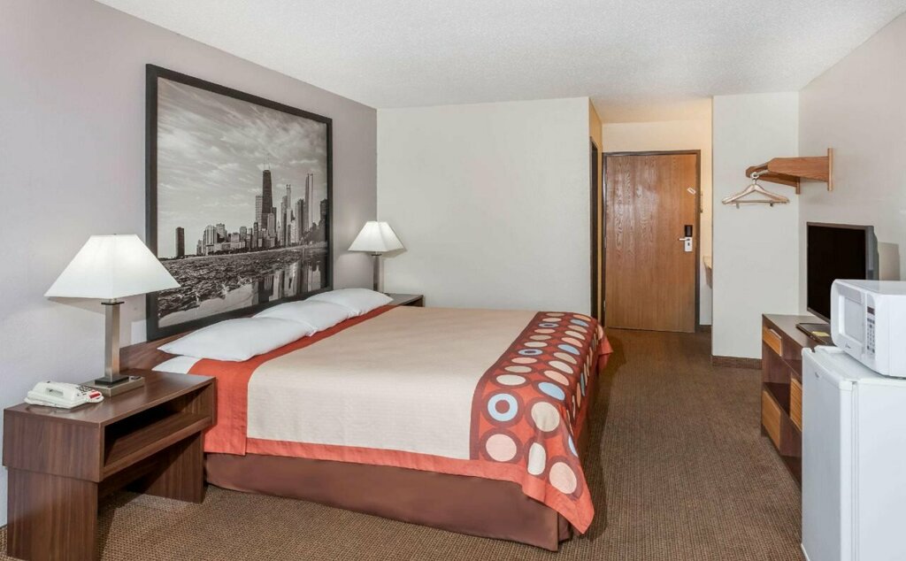 Holiday Inn Express & Suites Pekin by Ihg