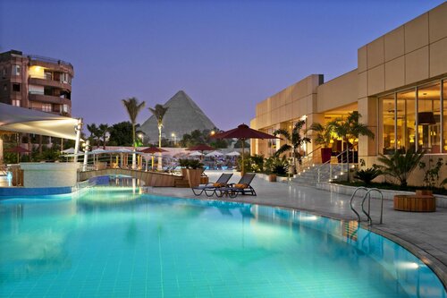 Le Méridien Pyramids Hotel & Spa, Reservar Resort Resorts em Cairo, Resort