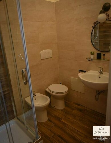 Le Terrazze B&B, Book Bed and Breakfast Hoteller i Pulsano med parkering, Parkering