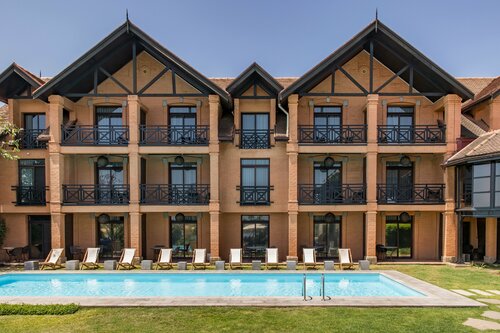 Radisson Hotel Tamboho Waterfront Antananarivo, Забронировать Отель Отели Антананариву с завтраком, рядом с Antananarivo Pirate Museum, Завтраки