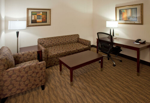 Holiday Inn Express Hotel & Suites Austin South - Buda, Varaa Hotelli Buda Greater Austin