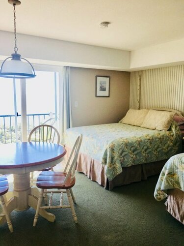 Sea Shell Motel, Book Motel  