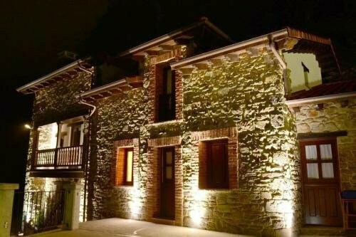 Casa Rural Manuel de Pepa Xuaca, Prenota Hotel Langreo Asturie