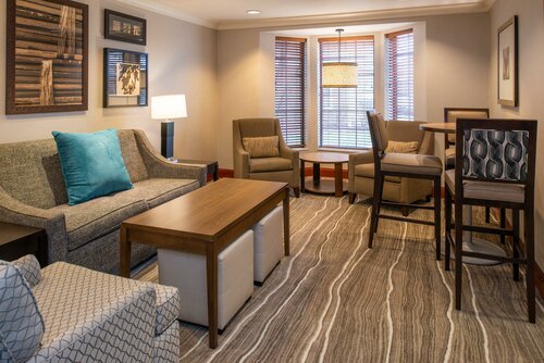 Staybridge Suites Indianapolis-Fishers, Book Hotel Hoteller i Indiana med parkering, Parkering