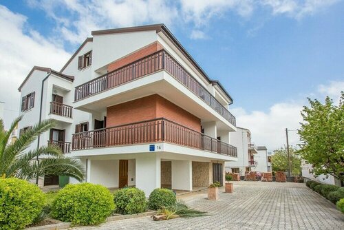 Apartments Adria, Забронировать Апартаменты/квартира Отели Задар с парковкой, Парковка