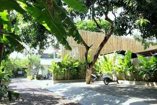 Rusty Seminyak, Boek Pension Goedkope hotels in Bali