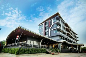 Chunlee Grand Korat, Забронировать Отель Недорогие отели Накхонратчасима, недорого