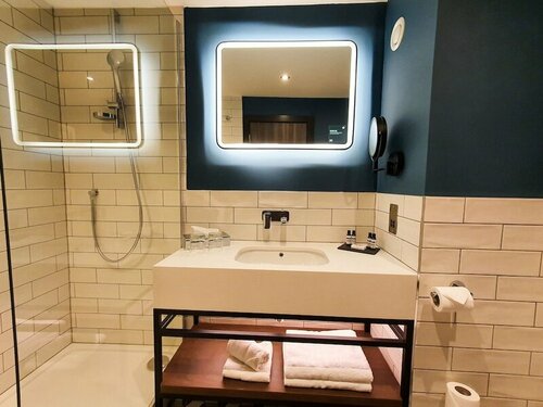 Four Points by Sheraton London Gatwick Airport, Забронировать Отель Отели Гатвик 3 звезды, 3*