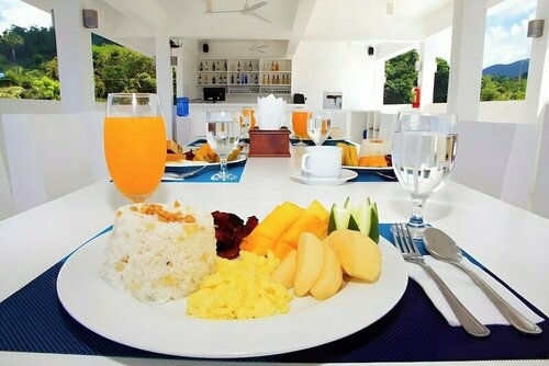 Upgrace Inn Coron, Rezervați Pensiune Coron Coron