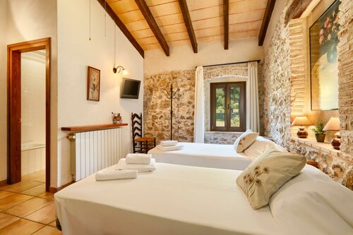 Turisme Rural Mas Ramades, Забронировать Отель Торроэлья-де-Монгри Baix Empordà