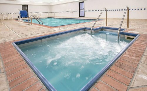 Super 8 by Wyndham Big Cabin/Vinita Area, Buchen Sie Hotel Vinita Oklahoma