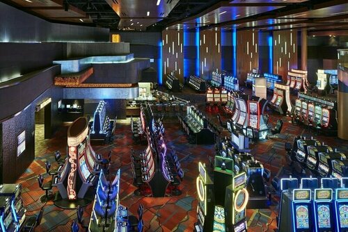 Harrahs Cherokee Casino Resort - A Caesars Rewards Destination, Забронировать Отель Отели Чероки с парковкой, Парковка