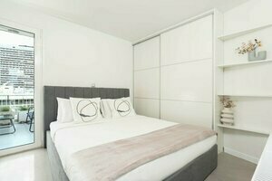 Phaedrus Living Apollo Skyview Penthouse