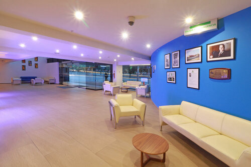 Holiday Inn Express Mexico Aeropuerto by IHG, Book Hotel Hoteller i Mexico DF med parkering, Parkering