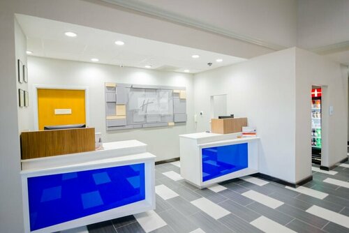 Holiday Inn Express Hotel & Suites Austin Airport, Varaa Hotelli SPA-hotellit kohteessa Austin, SPA