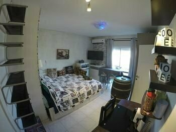 Avi's place