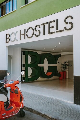 The Boc Hostels City - Youth Hostel, Забронировать Хостел Пальма-де-Майорка Майорка, рядом с Бухта Эс-Портиксоль