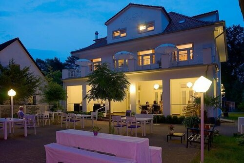 Villa Ettel, Prenota Villa Hotel a Brandeburgo con parcheggio, Parcheggio
