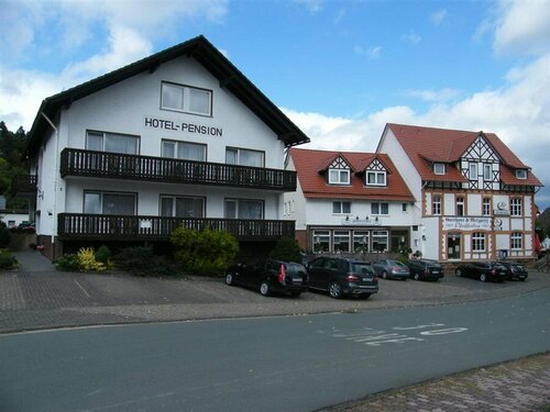 Gasthaus Hotel Pfeifferling, Забронировать Отель Вольфхаген земля Гессен