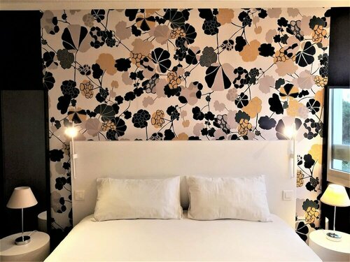 Kyriad Marseille Les Pennes Mirabeau Aeroport, Book Hotel Hoteller i Carros med parkering, Parkering