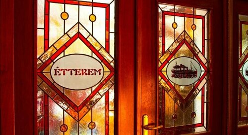 Wesselényi Hotel Gyor, Book Hotel Hoteller i Gyor-Moson-Sopron med parkering, Parkering