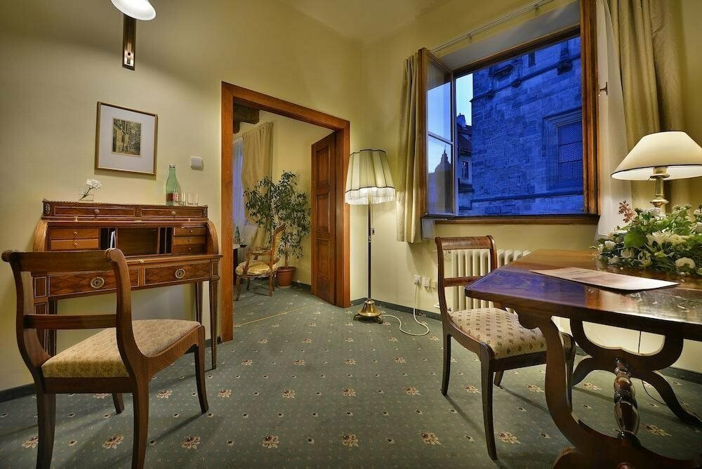 Hotel U Tri Pstrosu