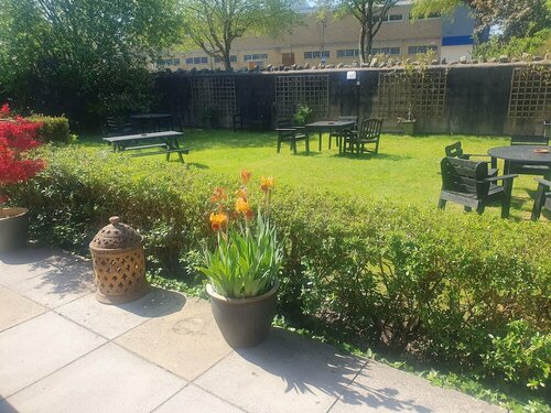 The Shrubbery Hotel, Varaa Hotelli Hotellit Merseyside aamiaisella, Aamiainen