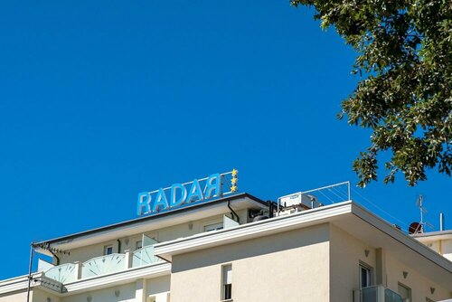 Hotel Radar, Забронировать Отель Римини - центр города Римини, рядом с Стадион «Ромео Нери»