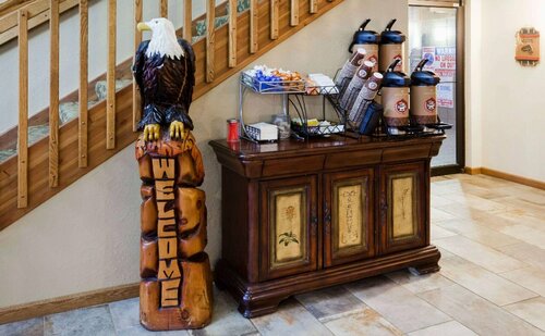AmericInn by Wyndham Ironwood, Book Hotel Ironwood Big Powderhorn-Blackjack-Indianhead