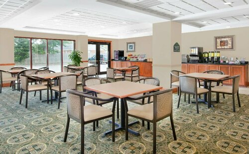 Wingate by Wyndham Lafayette Airport, Забронировать Отель Лафайетт Acadiana