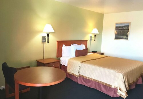 Americas Best Value Inn Santa Rosa, Забронировать Мини-отель Санта-Роза Wine Country - Northern California
