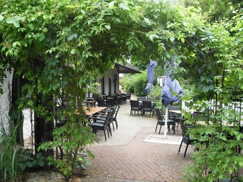 Hotel Kurschloesschen, Забронировать Отель Отели Санкт-Вендель с парковкой, Парковка